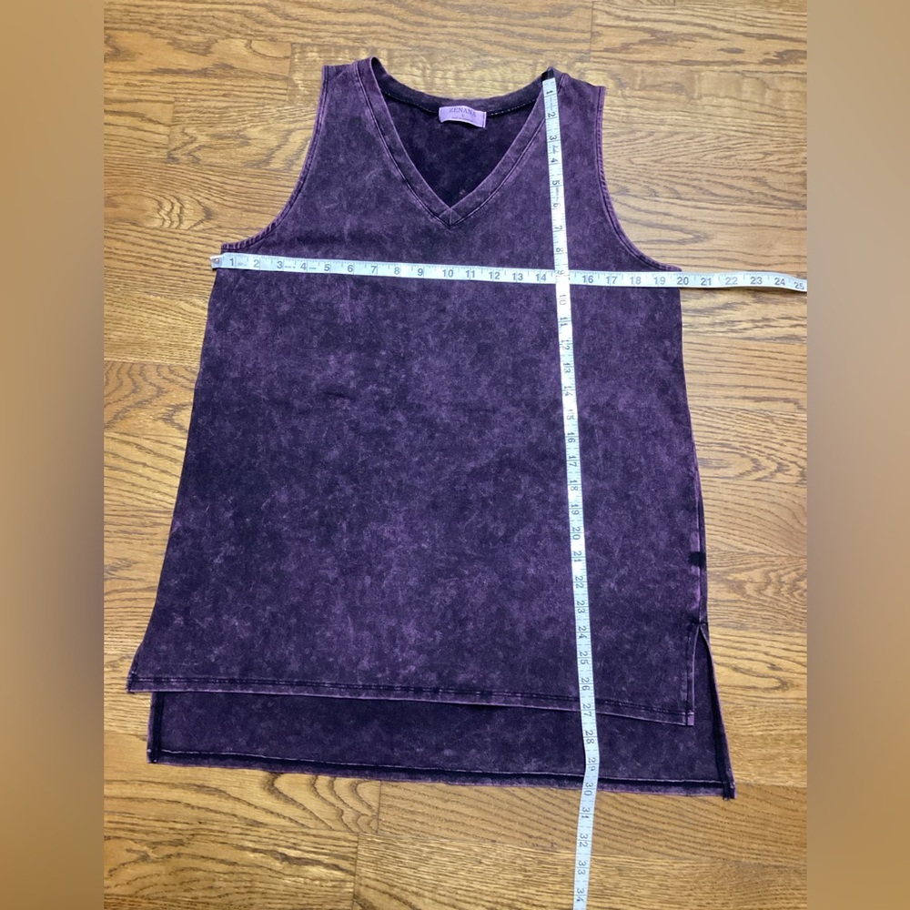 Zenana purple mineral wash relaxed fit v-neck tank. Size Large - Picture 5 of 9